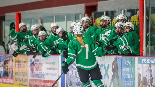 Hill-Murray vs Maple Grove girls Feb4 Jon Namyst60